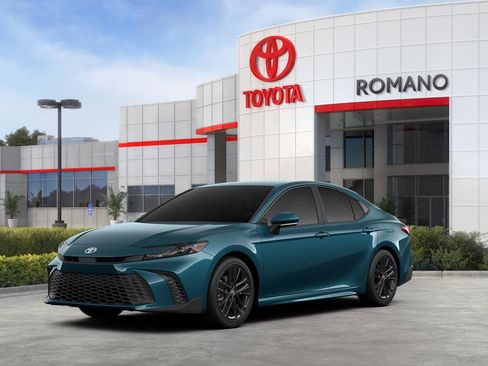 New 2026 Toyota Camry SE FWD image 1