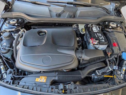 Used 2014 Mercedes-Benz CLA 250 image 22