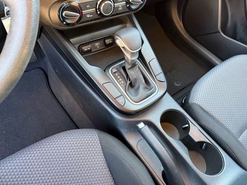 Used 2024 Kia Soul LX w/ Option Group 015 image 28