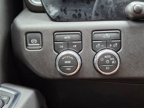 Used 2025 GMC Sierra 1500 Elevation AWD/4WD image 34