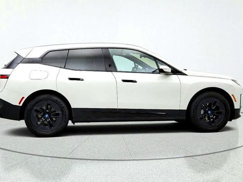 Used 2025 BMW iX xDrive50 AWD/4WD image 4