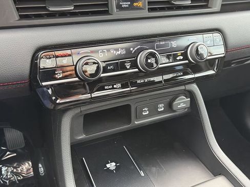 New 2026 Honda Pilot Black Edition image 13