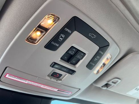 Certified 2023 Toyota Sienna XLE image 27