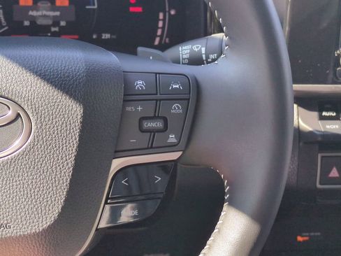 Used 2025 Toyota Camry SE image 25