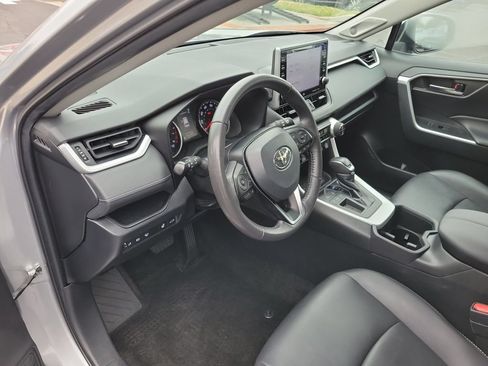 Used 2022 Toyota RAV4 XLE Premium FWD image 21