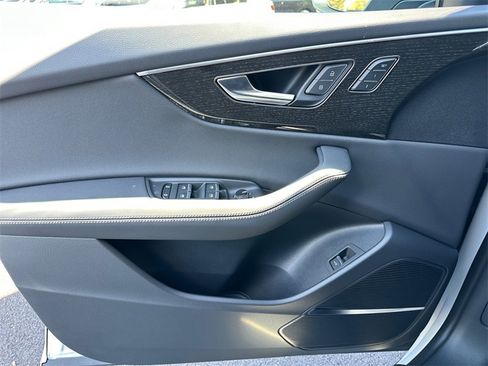 New 2026 Audi Q8 Premium Plus image 25