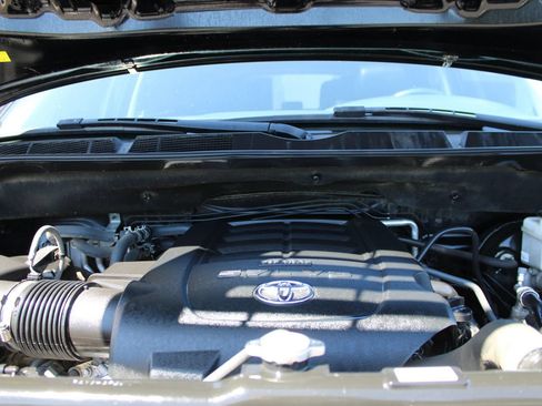 Used 2019 Toyota Sequoia TRD Sport AWD/4WD image 34