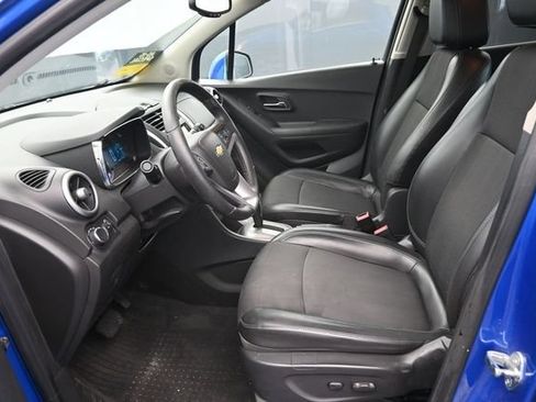 Used 2015 Chevrolet Trax LT w/ LT Plus Package AWD/4WD image 13