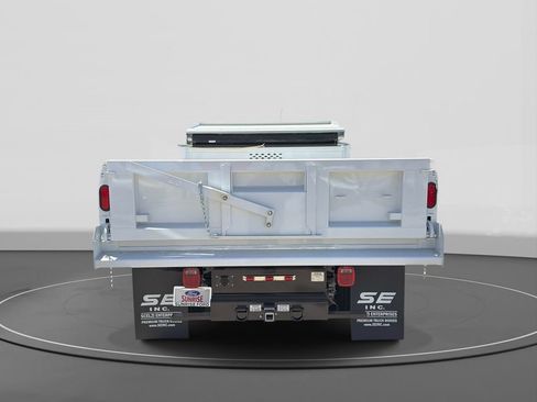 New 2026 Ford F550 4x4 Regular Cab Super Duty image 5
