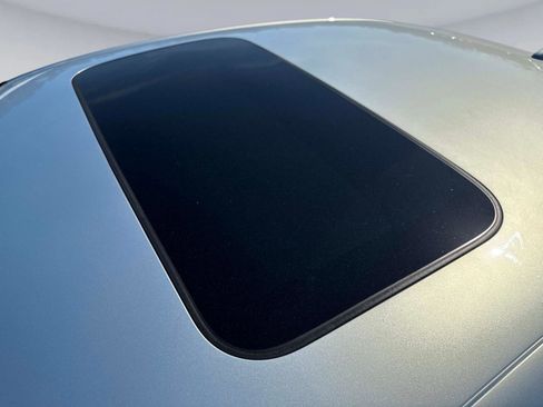 Certified 2022 Honda Civic EX image 33