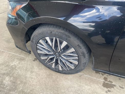 Used 2024 Nissan Altima 2.5 SV image 25