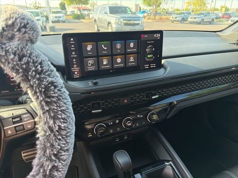 Used 2024 Honda Accord Sport image 2