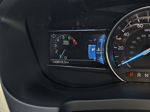 Used 2019 Ford Explorer XLT w/ Equipment Group 202A FWD image 13