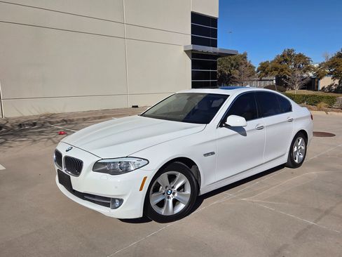 Used 2013 BMW 528i 528i Sedan 4D image 3