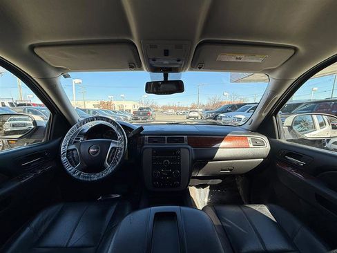 Used 2013 GMC Yukon SLT w/ SLT-2 Equipment Package image 31