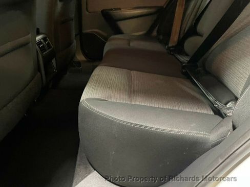 Used 2021 Nissan Rogue S AWD/4WD image 12