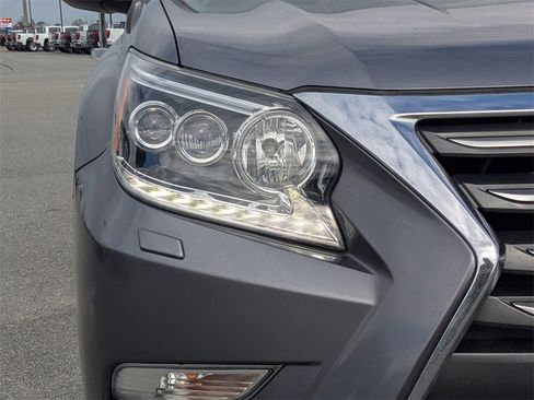 Used 2019 Lexus GX 460 460 image 9