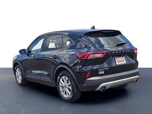 Used 2025 Ford Escape Active w/ Tech Pack #1 FWD image 13