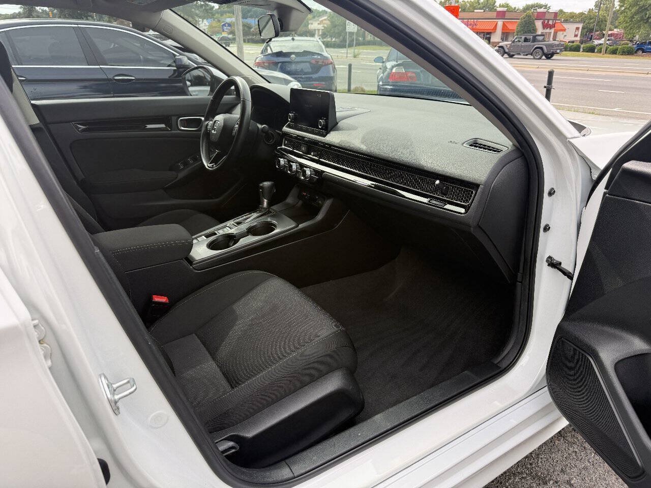 Used 2024 Honda Civic EX image 13
