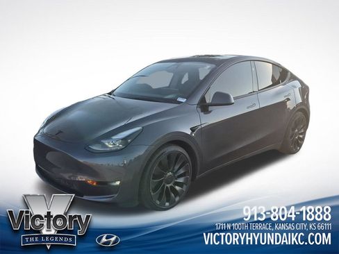 Used 2023 Tesla Model Y Performance AWD/4WD image 1