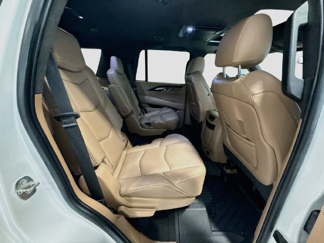 Used 2020 Cadillac Escalade Platinum AWD/4WD image 24