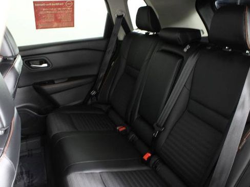 Certified 2025 Nissan Rogue SV AWD/4WD image 22