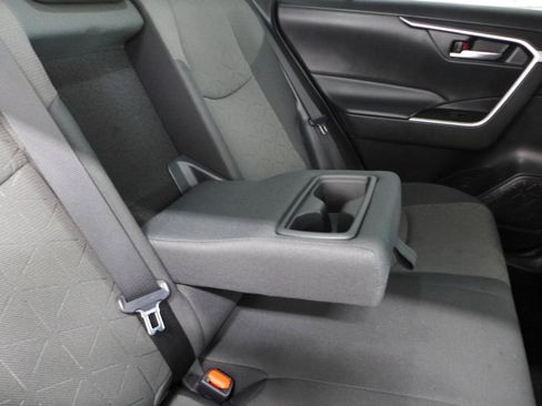 Used 2021 Toyota RAV4 XLE w/ Convenience Package FWD image 48
