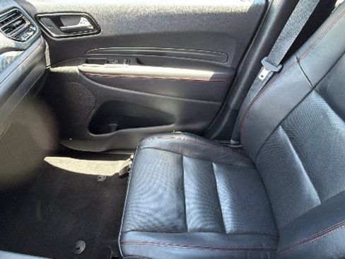 Used 2024 Dodge Durango GT AWD/4WD image 12