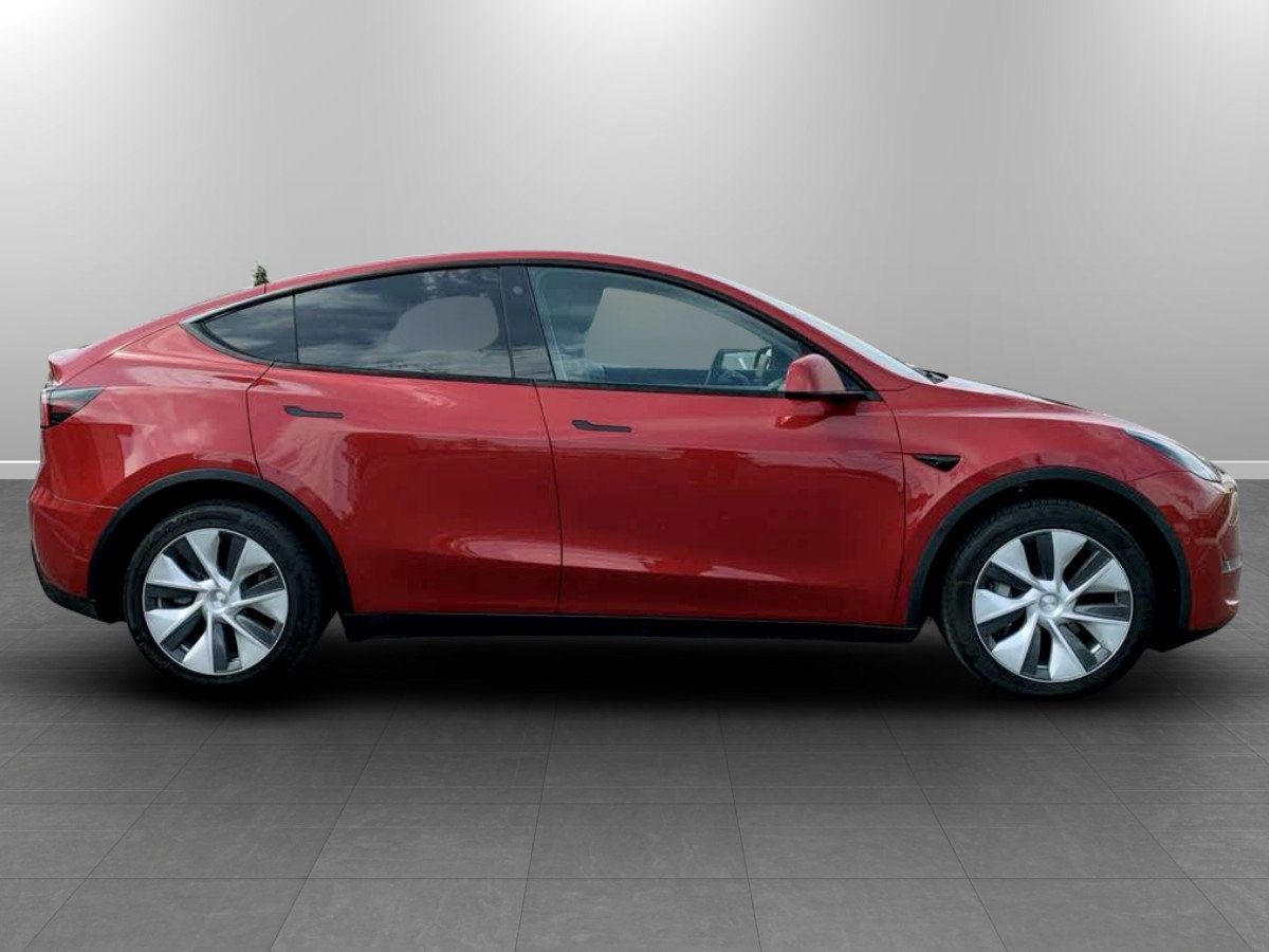 Used 2021 Tesla Model Y Long Range AWD/4WD image 8