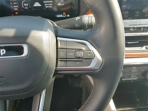 Used 2022 Jeep Compass Limited w/ Elite Group image 15