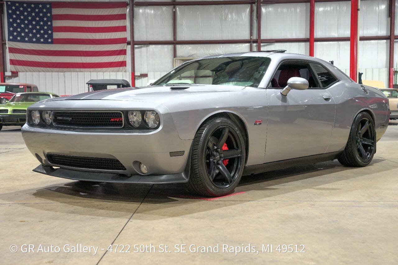 Used 2013 Dodge Challenger SRT8 w/ Harman Kardon Audio Group RWD image 1