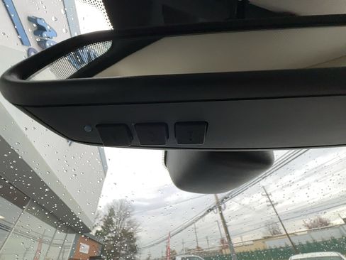 Used 2015 Land Rover Range Rover Evoque Pure Plus image 13