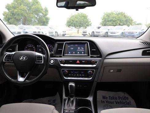 Used 2019 Hyundai Sonata SEL FWD image 14