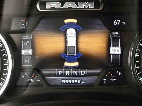 Used 2023 RAM 1500 Laramie AWD/4WD image 40
