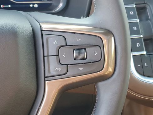 Used 2023 Chevrolet Tahoe High Country AWD/4WD image 16