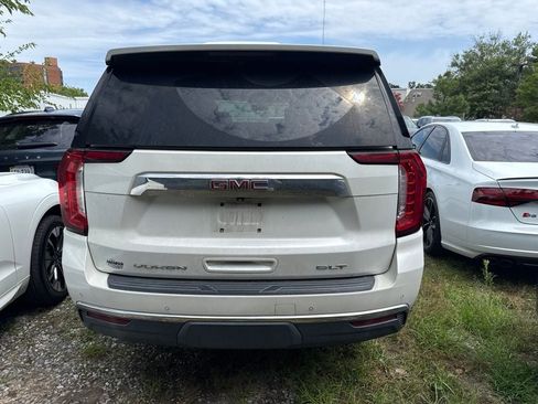 Used 2021 GMC Yukon XL SLT w/ SLT Luxury Plus Package AWD/4WD image 4