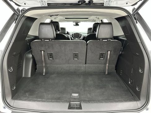 Used 2018 Chevrolet Traverse LT image 25