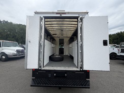 Used 2022 Chevrolet Express 3500 w/ Power Convenience Package RWD image 14