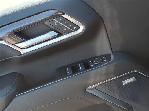 Used 2022 Chevrolet Silverado 1500 LTZ image 15