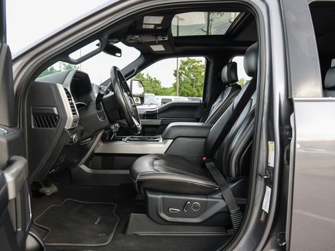 Used 2021 Ford F250 Platinum w/ FX4 Off-Road Package AWD/4WD image 39