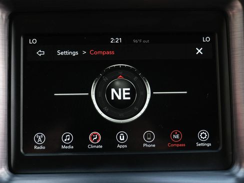Used 2018 Dodge Challenger SXT RWD image 29