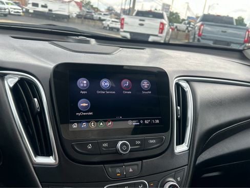 Used 2024 Chevrolet Malibu LT image 34