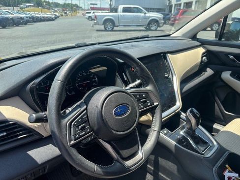 Used 2024 Subaru Outback Premium AWD/4WD image 10