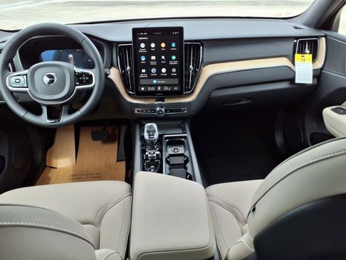 New 2026 Volvo XC60 B5 Plus w/ Protection Package Premier image 11
