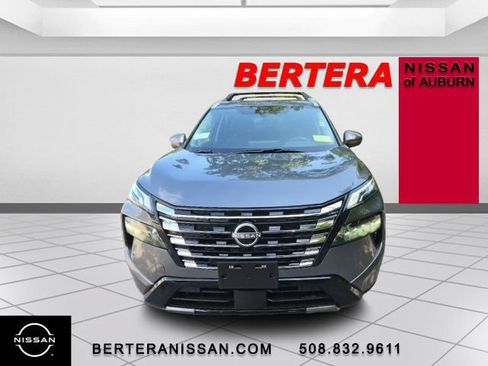 New 2026 Nissan Rogue Platinum AWD/4WD image 3
