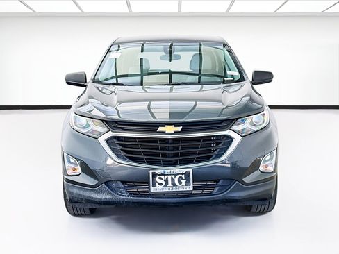 Used 2021 Chevrolet Equinox LS FWD image 2