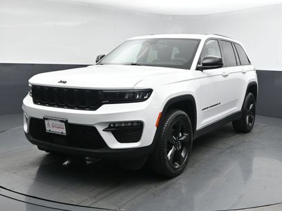 Used 2023 Jeep Grand Cherokee Limited w/ Black Appearance Package