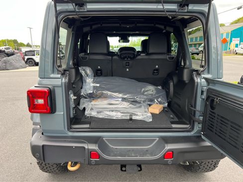 New 2025 Jeep Wrangler Unlimited Rubicon 392 image 11