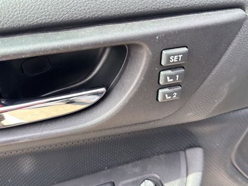 Used 2017 Subaru Outback 3.6R Limited w/ Popular Package #5 image 17