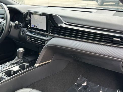 Certified 2025 Toyota Camry SE FWD image 40